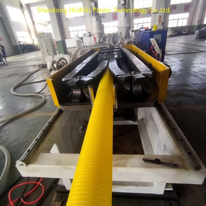 Potencia de producción de 100-1000kW Máquina de tubería corrugada de doble pared con control PLC y enfriamiento por agua para una salida personalizable