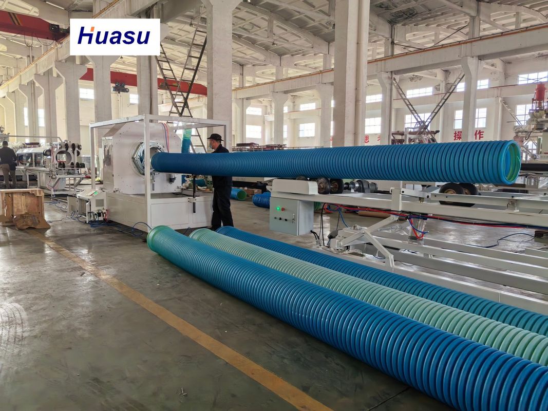 Línea de producción automática de tuberías corrugadas de PVC con diámetro de tubería de 32-1600 mm, capacidad de 60-2000 kg/h y sistema PLC de Siemens