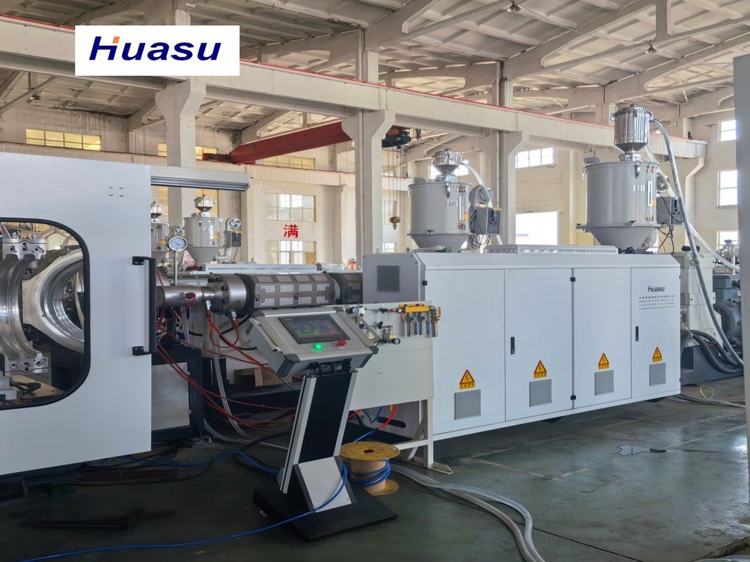 Línea de extrusión de tuberías onduladas de doble pared con diámetro de tubería de 32-1600 mm, capacidad de 60-2000 kg/h y sistema de control PLC de Siemens