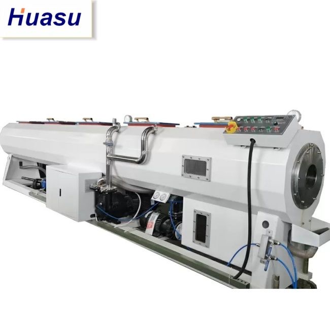 Línea de extrusión de tuberías onduladas de doble pared con rango de diámetro de corte de 32-1600 mm y proceso de enfriamiento por agua con tecnología Siemens PLC