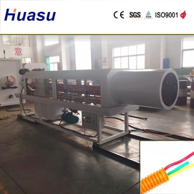 Línea de extrusión de tuberías DWC con extrusora cónica de doble tornillo para un diámetro de tubería de 32-1600 mm y una capacidad de 60-2000 kg/h
