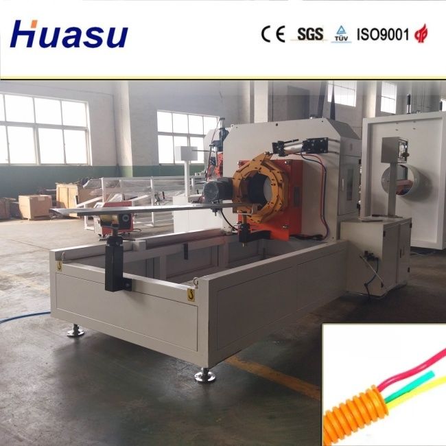 Línea de extrusión de tuberías onduladas de doble pared con rango de diámetro de corte de 32-1600 mm y proceso de enfriamiento por agua con tecnología Siemens PLC