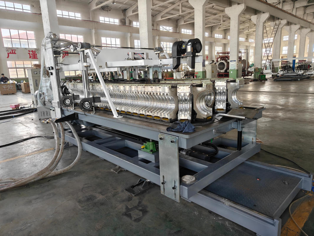 Línea de extrusión automática de tubería DWC con inversor Siemens y relé Omron para la producción de tubería corrugada de 75-250 mm