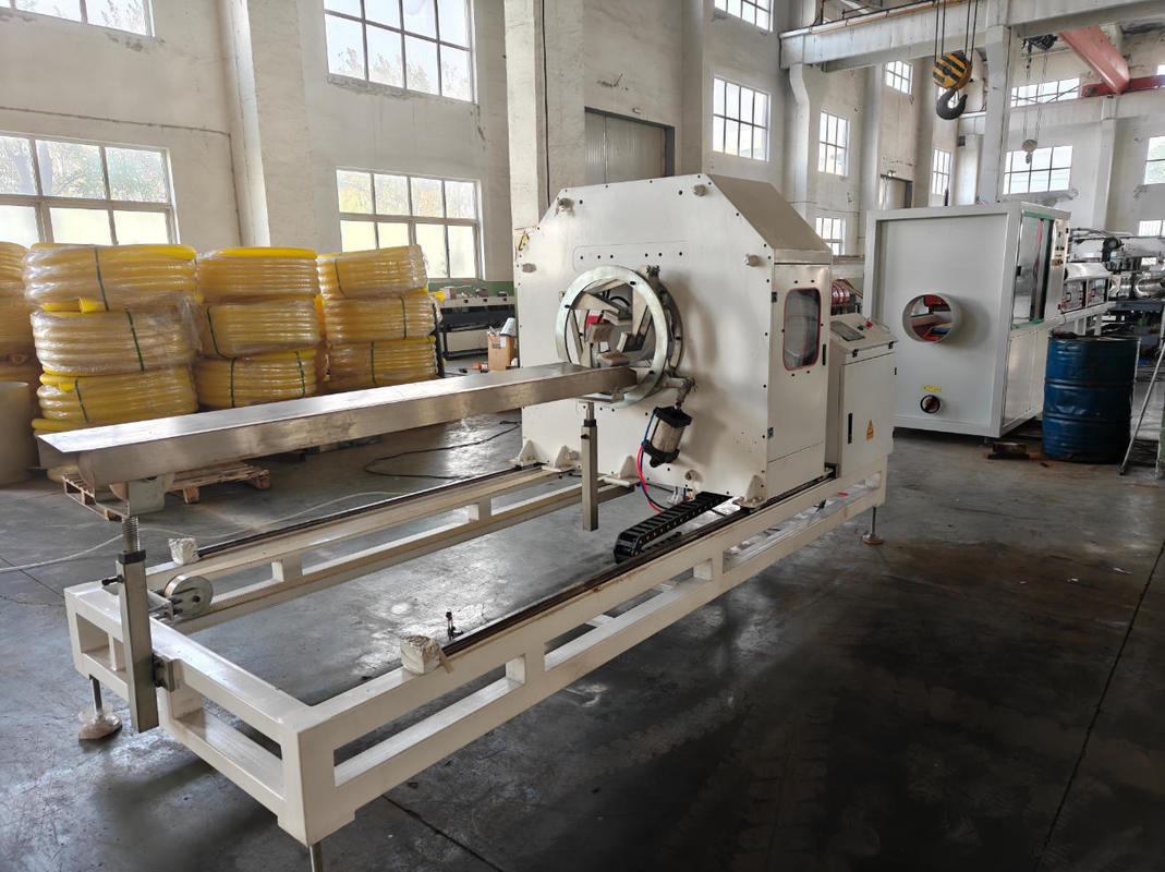 Línea de extrusión de tubería corrugada de pared simple de 75-250 mm con velocidad de salida máxima de 15 m/min y voltaje de 220-440V