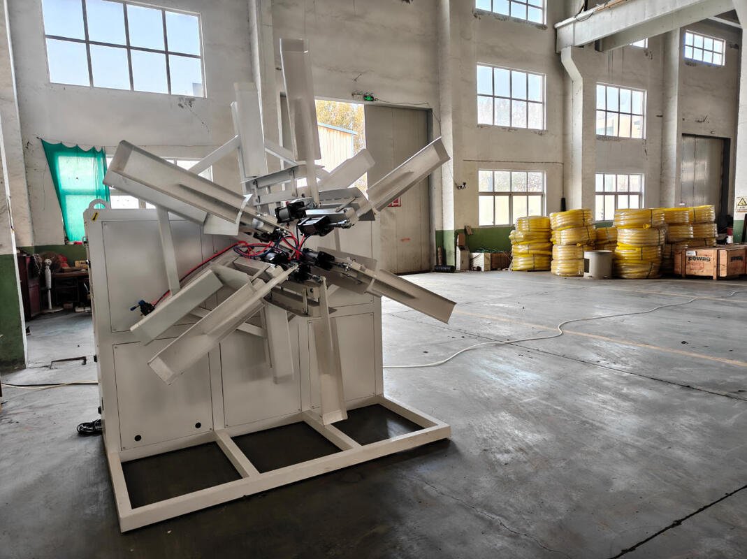 Línea automática de extrusión de tuberías onduladas de doble pared con máquina de moldeado 1 conjunto de color y dureza de tornillo personalizables HV>740