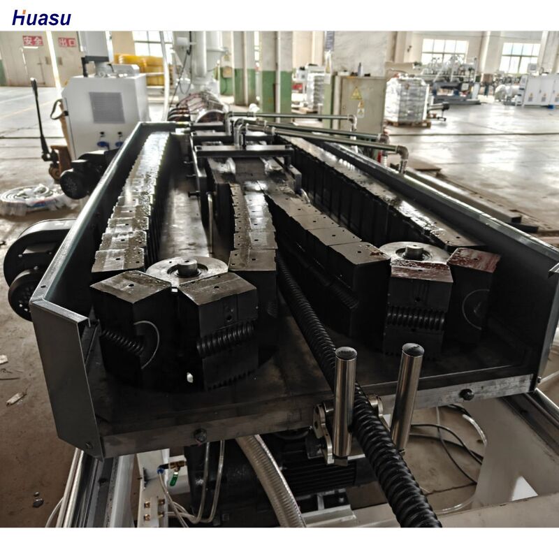 Línea de extrusión de tubería corrugada de pared simple con control PLC, con profundidad de nitruración del barril de 0.4～0.7 mm y componentes eléctricos Schneider/Siemens