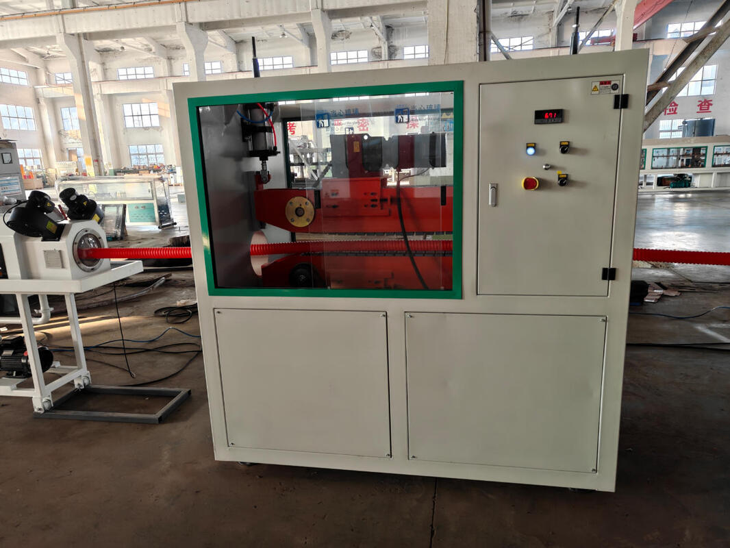 Línea de extrusión de tuberías onduladas de doble pared con enfriamiento continuo por agua a presión, piezas eléctricas de la marca Siemens y capacidad de producción de 100 kg/h a 2000 kg/h