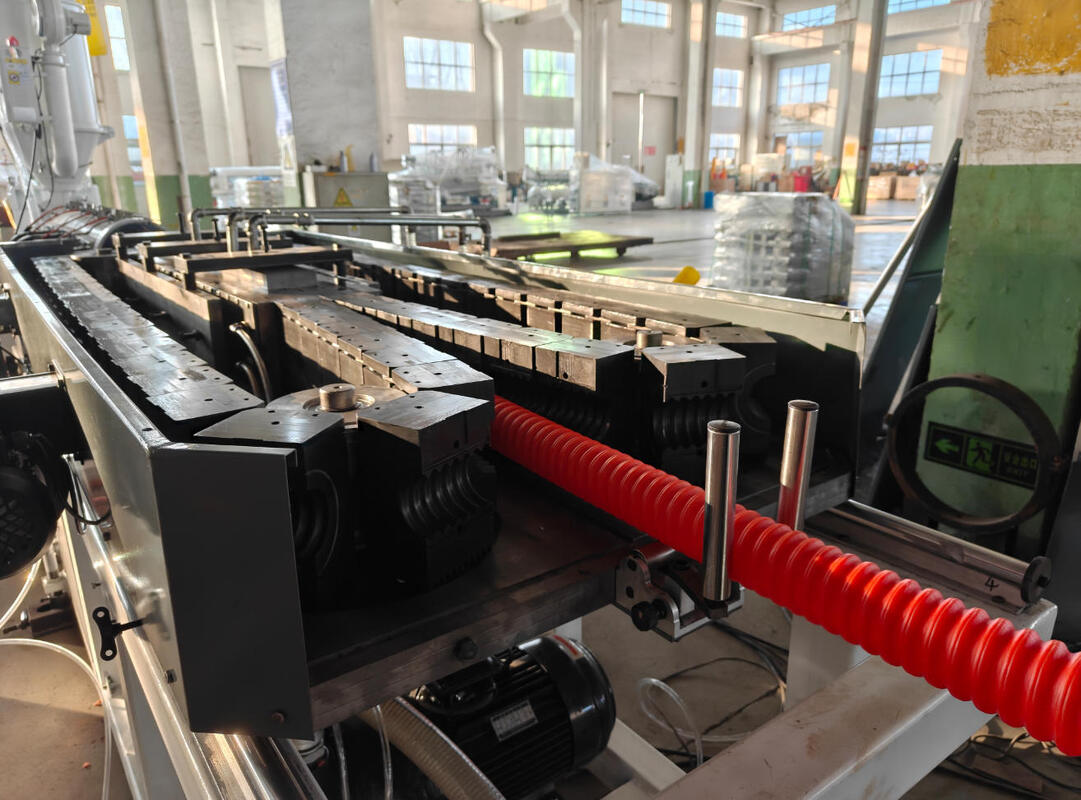 Línea de extrusión de tubería corrugada de doble pared de alto rendimiento con componentes eléctricos Siemens y refrigeración por agua a presión para PP PE PVC