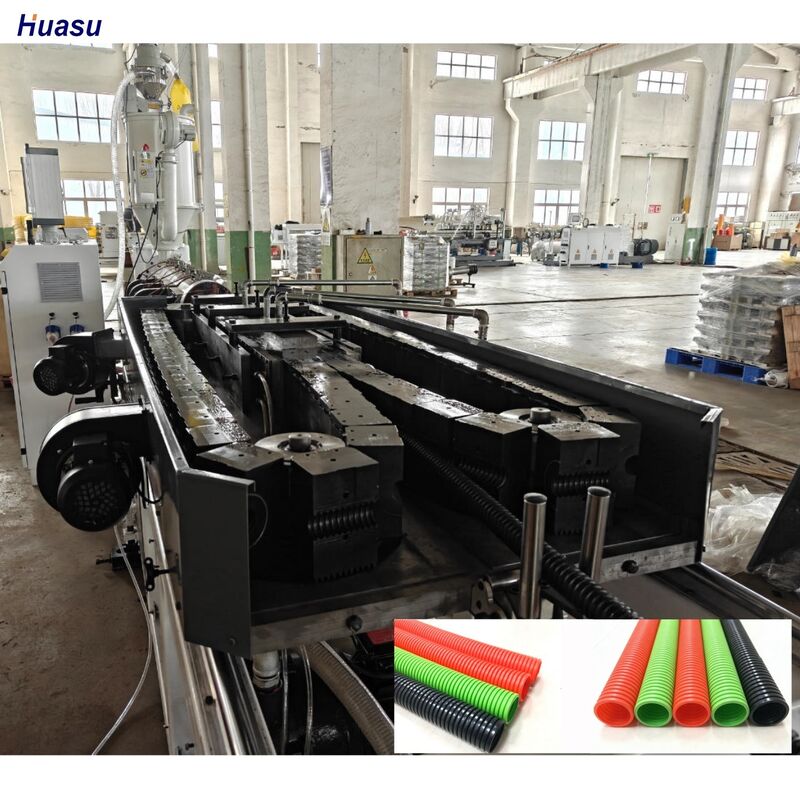 Línea de extrusión de tubos ondulados de pared única con estructura de canal de tornillo profundo y motor Siemens para una producción de alta precisión