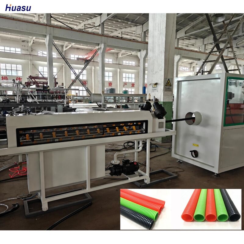 Línea de extrusión de tubería corrugada de pared simple con control remoto PLC, con componentes eléctricos principales Siemens Schneider y material de barril 38CrMoAlA