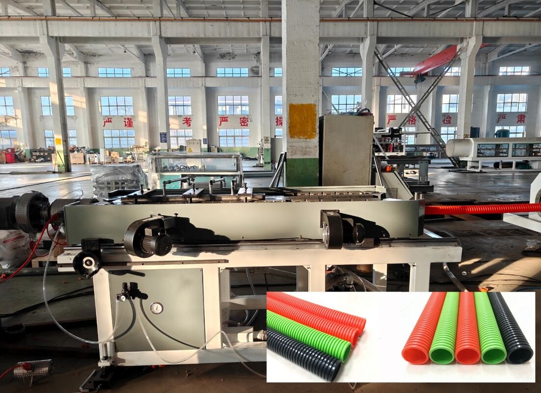 Línea de extrusión de tubería corrugada de pared simple con control remoto PLC y material de barril 38CrMoAlA de Siemens Schneider Main Electrics