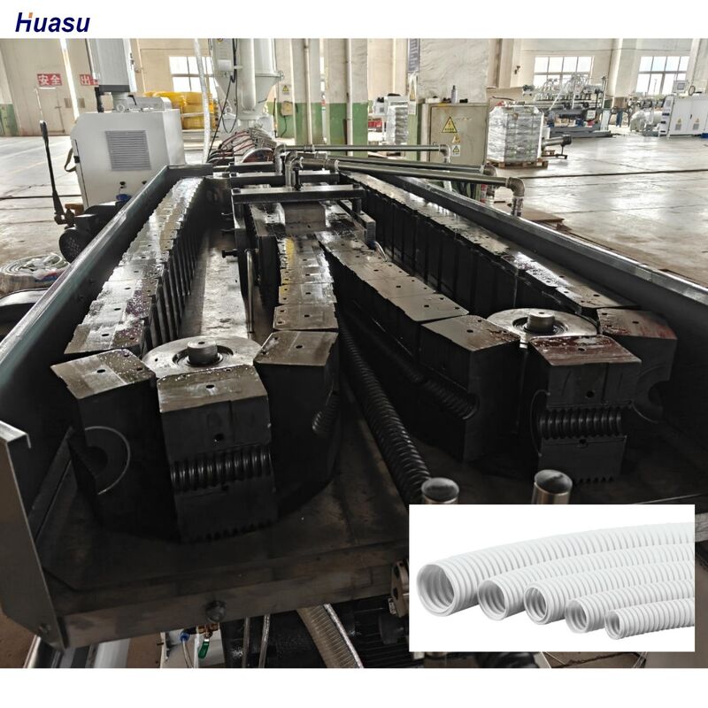 Línea de extrusión de tubería corrugada de pared simple computarizada con inversor Siemens y corrugador de tipo molde rotatorio para operación