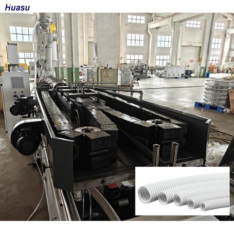 Línea automática de producción de tuberías corrugadas con 1 año de tiempo de garantía que proporciona el proceso de extrusión de tuberías y durabilidad a largo plazo