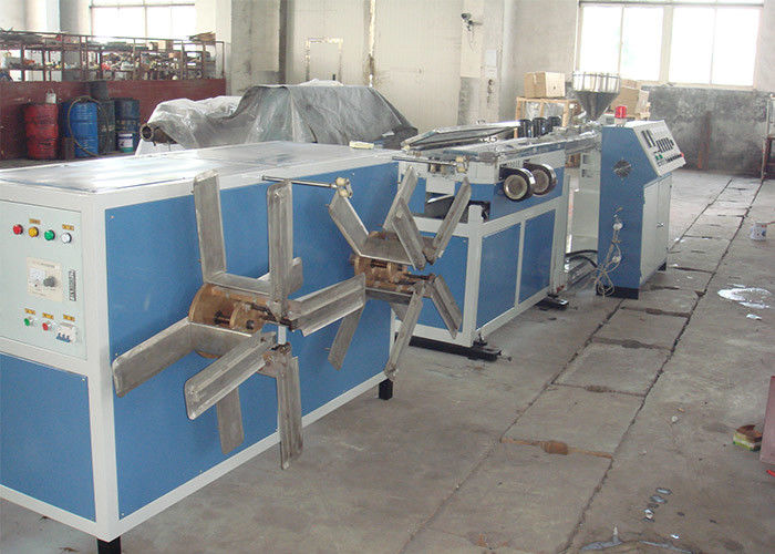 El HDPE plástico PPR PE PP del tubo del PVC CPVC de UPVC riega la cadena de producción de la protuberancia del tubo de la manguera del tubo del conducto eléctrico